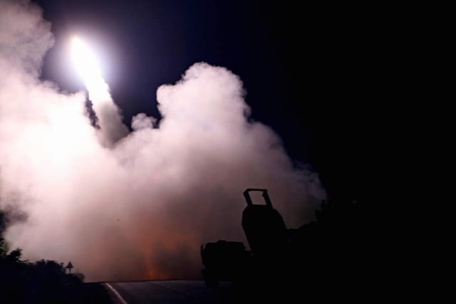 Un lanciarazzi HIMARS ucraino nell'oblast di Zaporizhzhia, inizio giugno 2022